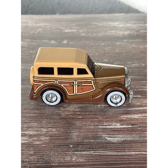 Buddy L Corp Made in Japan Diecast Woody Station Wagon Toy Car - Picture 2 of 7